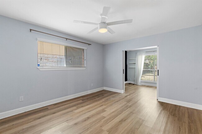 Building Photo - 202 Coppersmith Dr