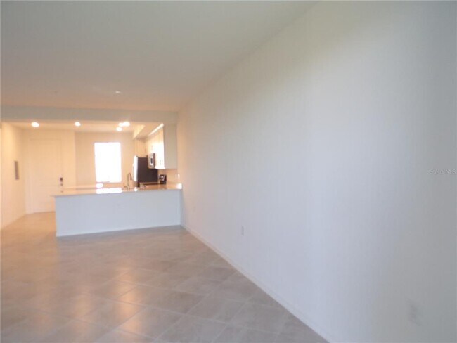 Building Photo - 14211 Heritage Landing Blvd