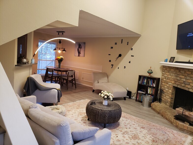 Building Photo - 5565 Preston Oaks Rd