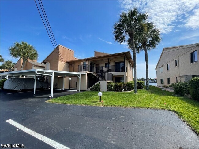 Building Photo - 3722 SE 12th Ave