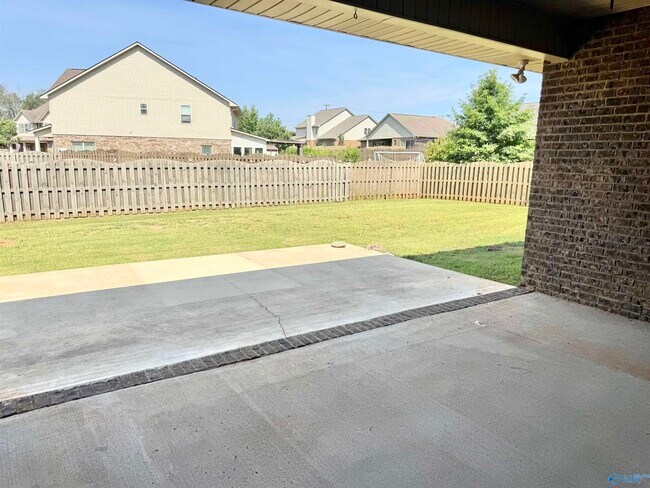 Building Photo - 104 Brighton Park Way