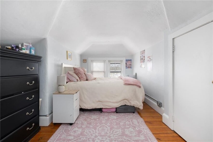 Building Photo - 10 Braman St