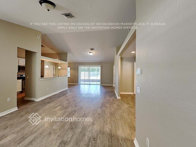 Building Photo - 1141 Creekview Ct