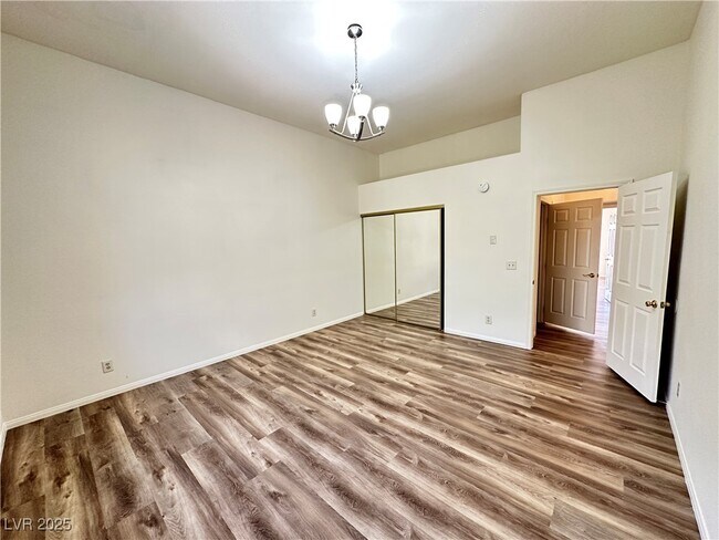 Building Photo - 8204 Tivoli Cove Dr