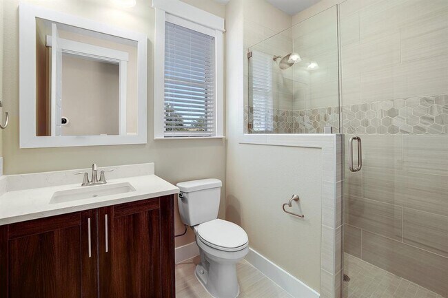 Building Photo - 1706 Cedar Bend Dr