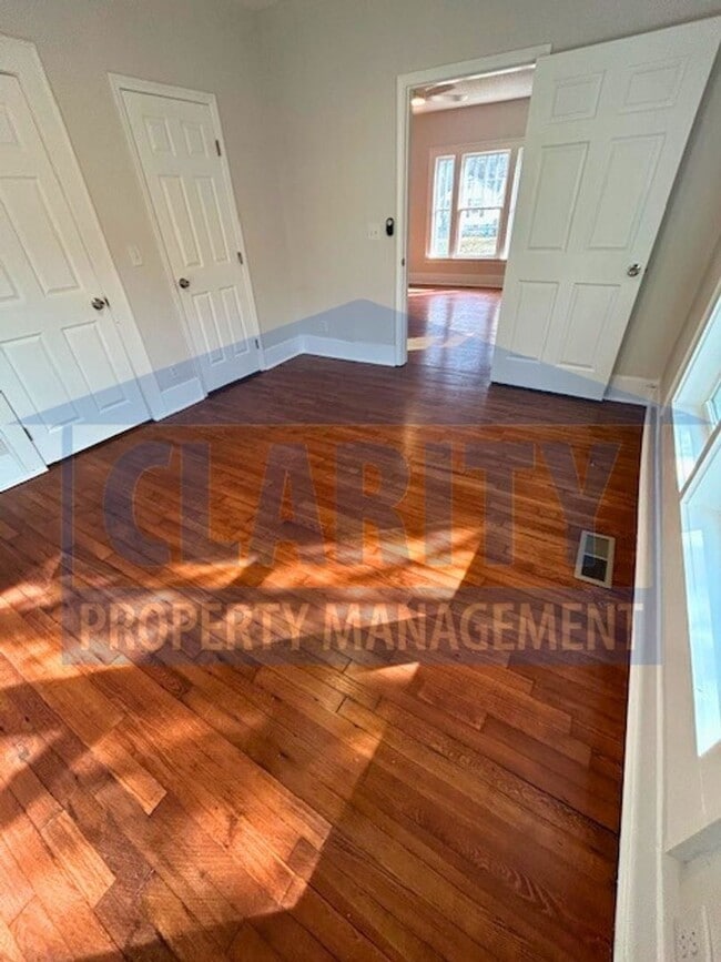 Building Photo - Beautifully Remodeled 3 Bedroom / 2 Bath Home in Chattanooga