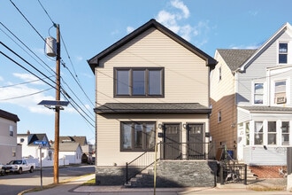 Building Photo - 55 Mercer St