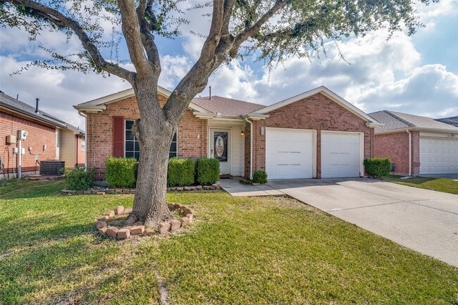 Building Photo - 206 Trenton Dr