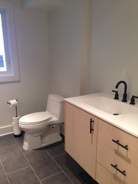 Building Photo - 4 bed/2 bath house in East Nashville,Pet Friendly,Fenced Yard,minutes to Shelby Bottoms