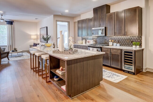 Building Photo - 1211 Caroline-449.4