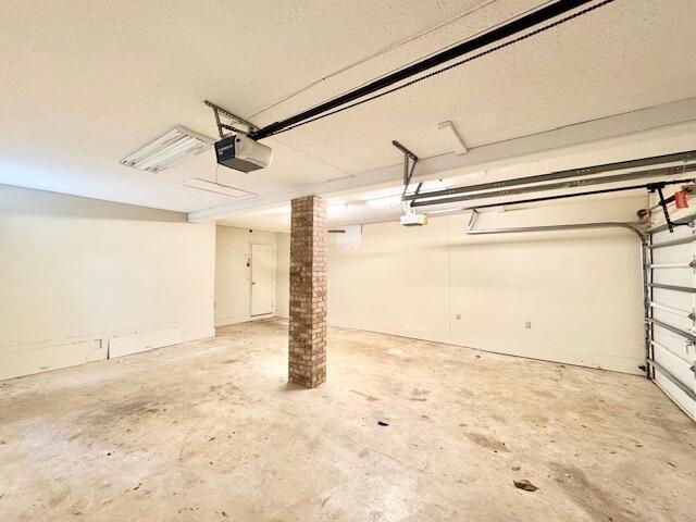 Building Photo - 1023 Stephen Dr