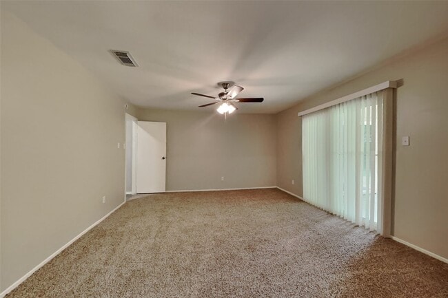 Building Photo - 11 Fiddleleaf Ct
