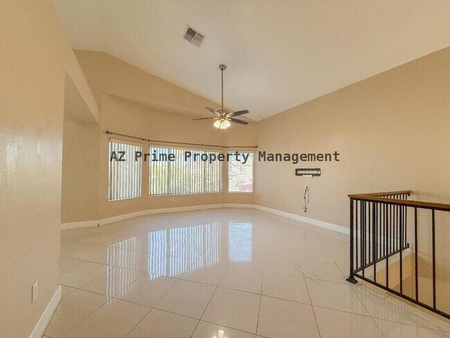 Building Photo - 4642 E Towne Ln