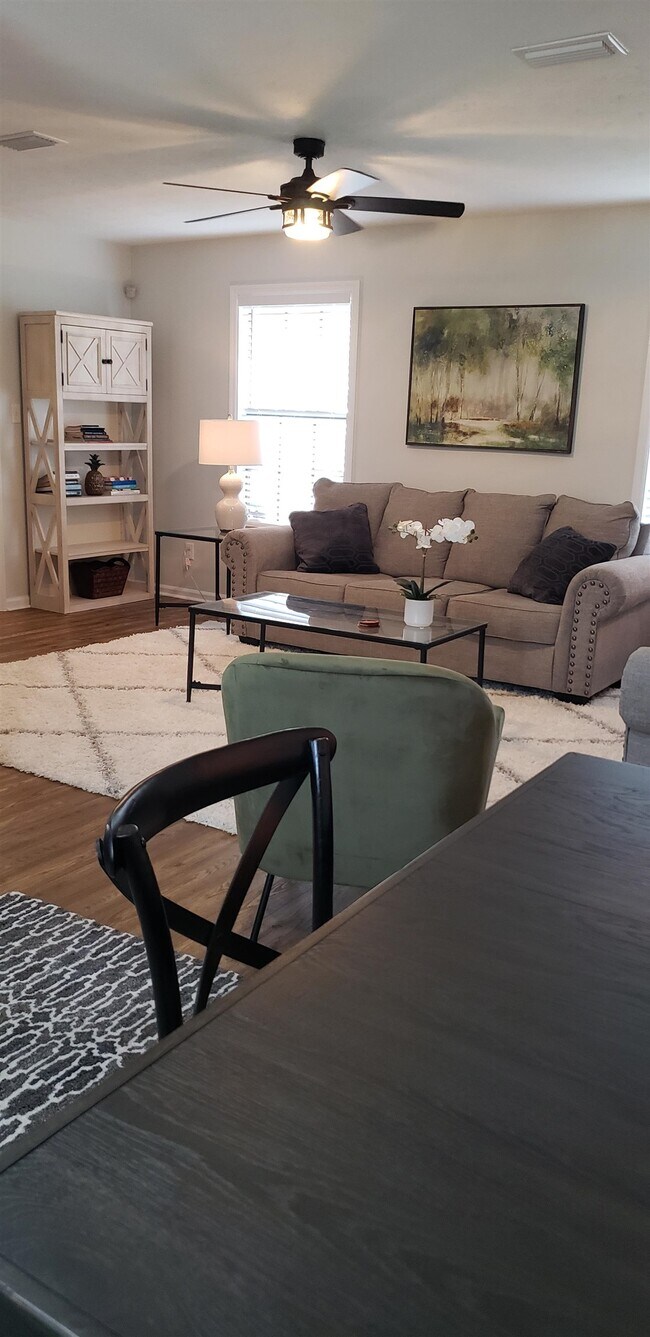 Building Photo - 224 Timberlane Rd