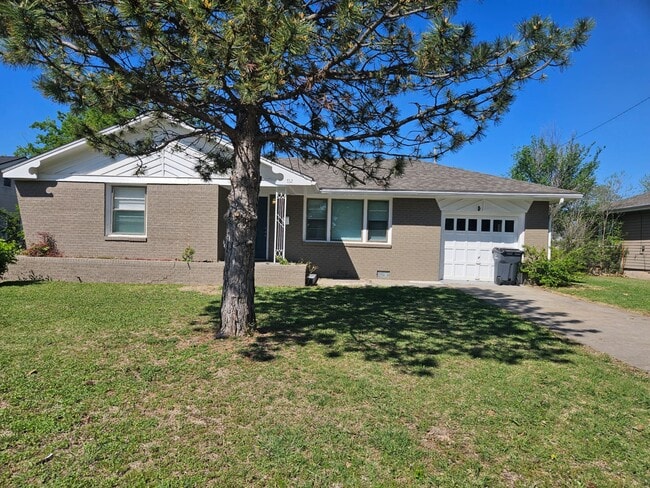 Building Photo - 722 NW 32nd St