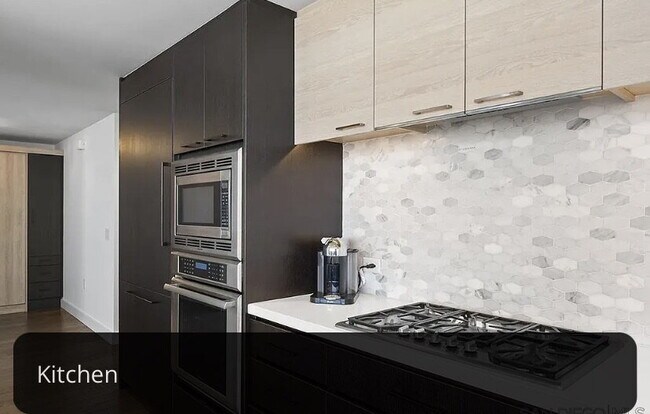 Building Photo - Panoramic Bayfront Luxury Living in the Heart of Little Italy
