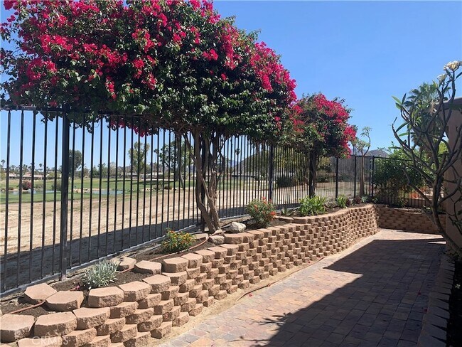 Building Photo - 77184 California Dr