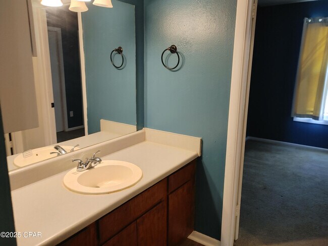 Building Photo - 3606 Tiki Dr