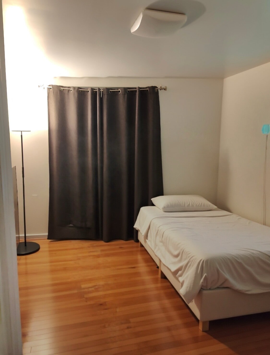 Building Photo - 2128 Newtown Ave