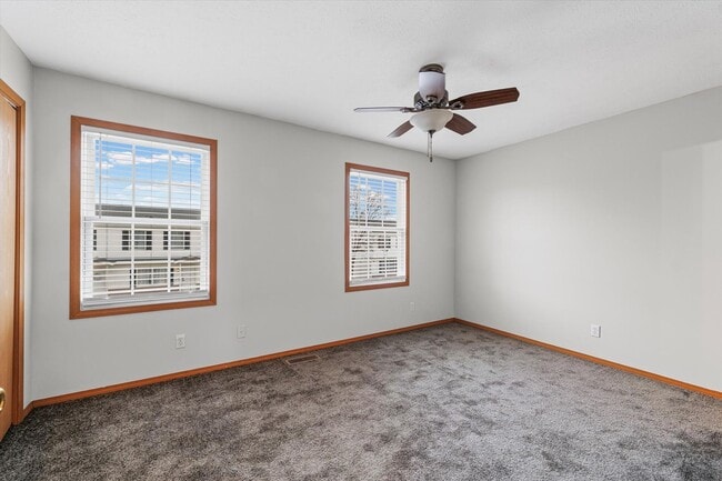 Building Photo - Modern Comfort & Space