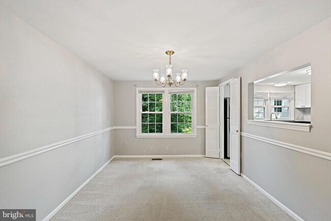Building Photo - 5847 New England Woods Dr
