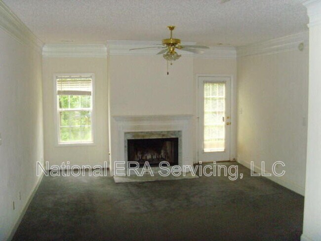 Building Photo - 105 Bradford Pl