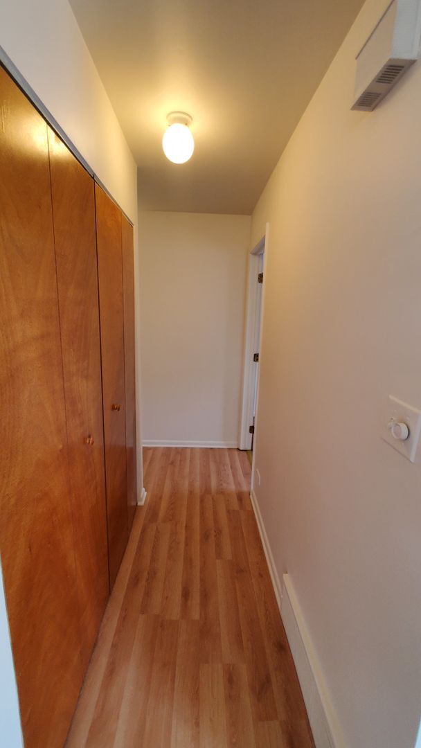 Building Photo - Tinley Park Condo
