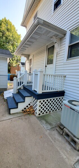 Rear Entrance - 204 Crawford Ave