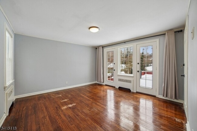 Building Photo - 10 Great Hills Terrace