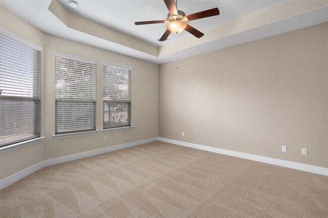 Building Photo - 321 Penna Ln