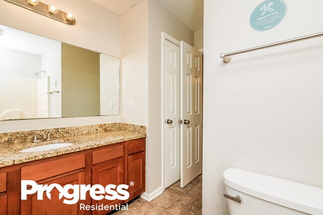 Building Photo - 451 Meadowlark Dr