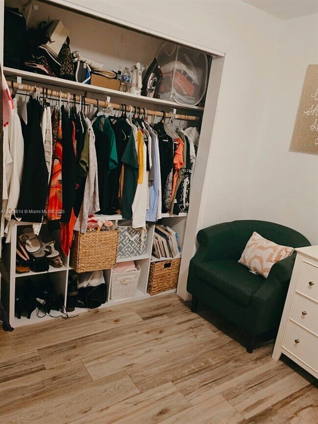 Building Photo - 3628 SW 14th St