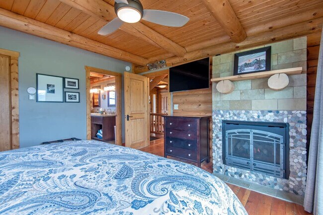 Building Photo - 2477 Middle Teton Rd