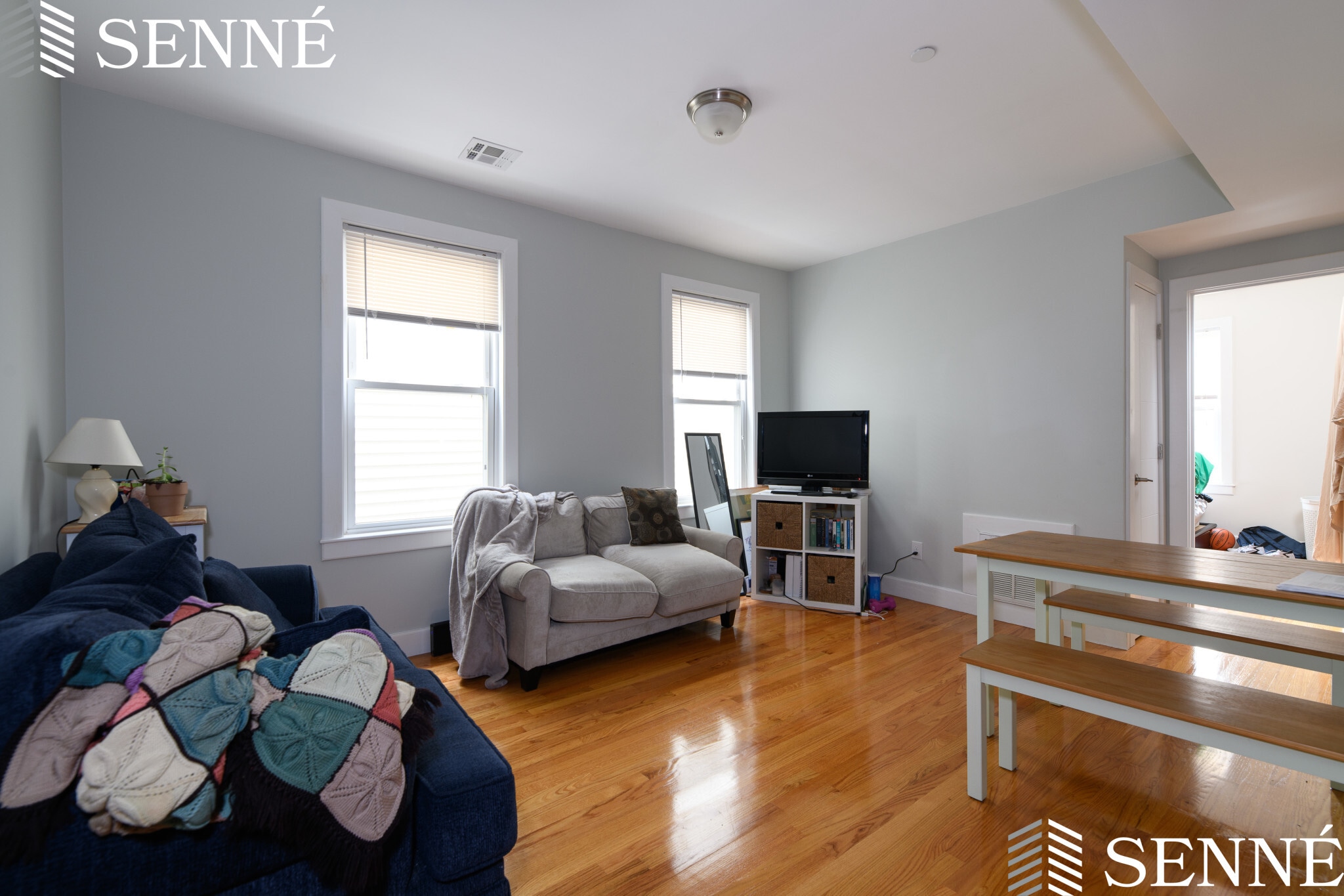 Building Photo - 306 Western Ave