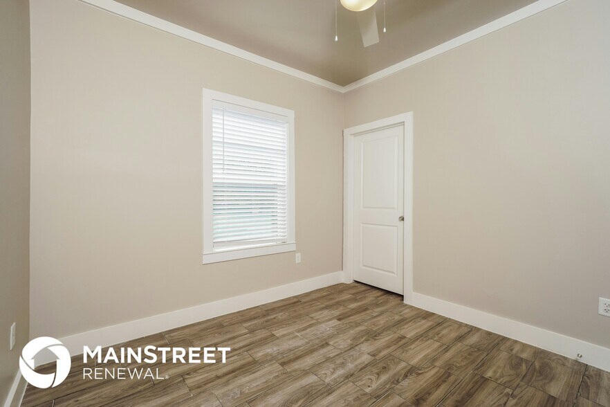 Building Photo - 278 Corliss