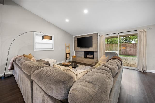Building Photo - 3234 High Lark Dr