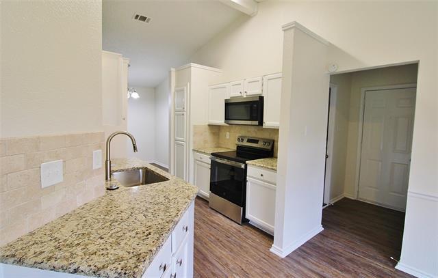 Building Photo - 1103 Hemlock Ct
