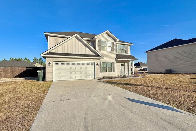 Building Photo - AVAILABLE NOW! (Pet Friendly)