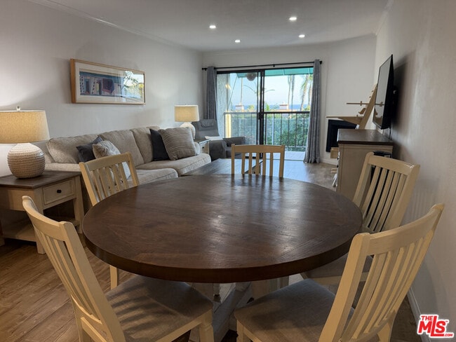 Building Photo - 26664 Seagull Way