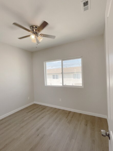 Building Photo - 3570-3574 45th St