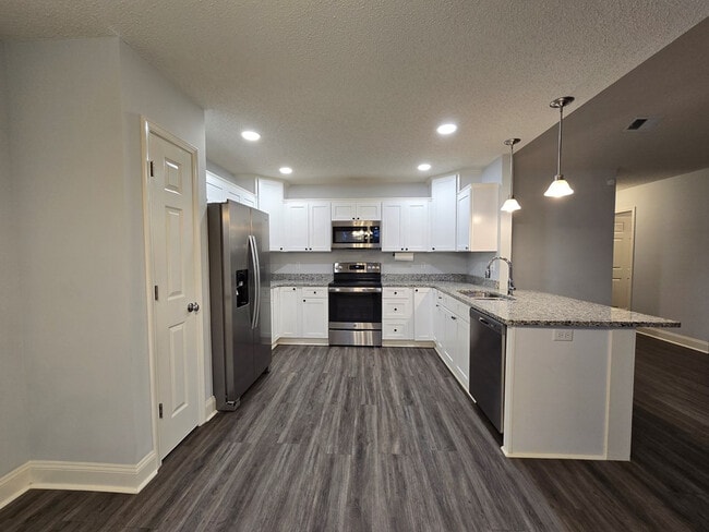 Building Photo - 982 Westfield Ct