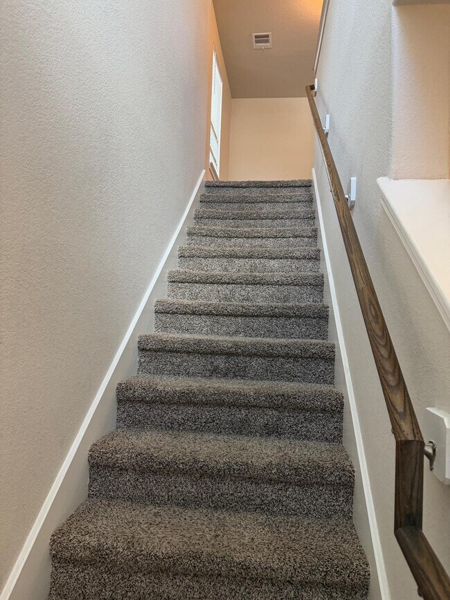 Building Photo - 25419 Grotto Falls Ln