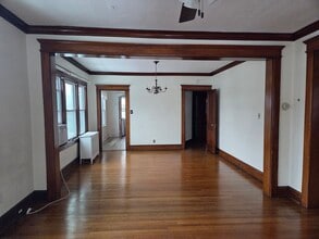 Building Photo - 1101 Quincy Ave