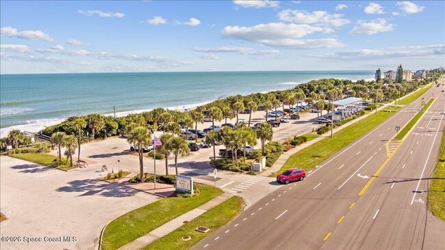 Building Photo - 790 Palm Dr