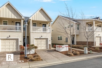 Building Photo - Gorgeous End Unit Townhome in The Heart of Historic Jacksonville!