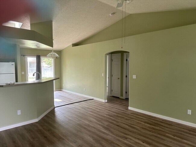 Building Photo - 3412 Manchester Dr