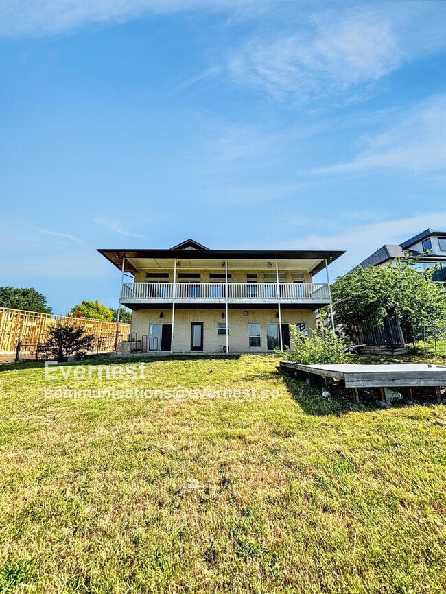 Building Photo - 11156 Windjammer Dr
