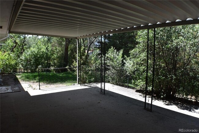 Building Photo - 2602 Paseo Rd