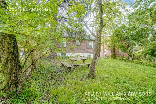 Building Photo - 2650 Cedarbrook-