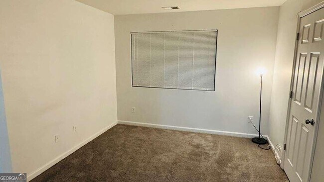 Building Photo - 3759 Mulkey Cir SW